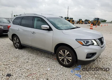 2017 Nissan Pathfinder S из США, поврежденный, VIN 5N1DR2MM7HC693039
